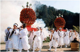 大火渡り祭 　高尾山