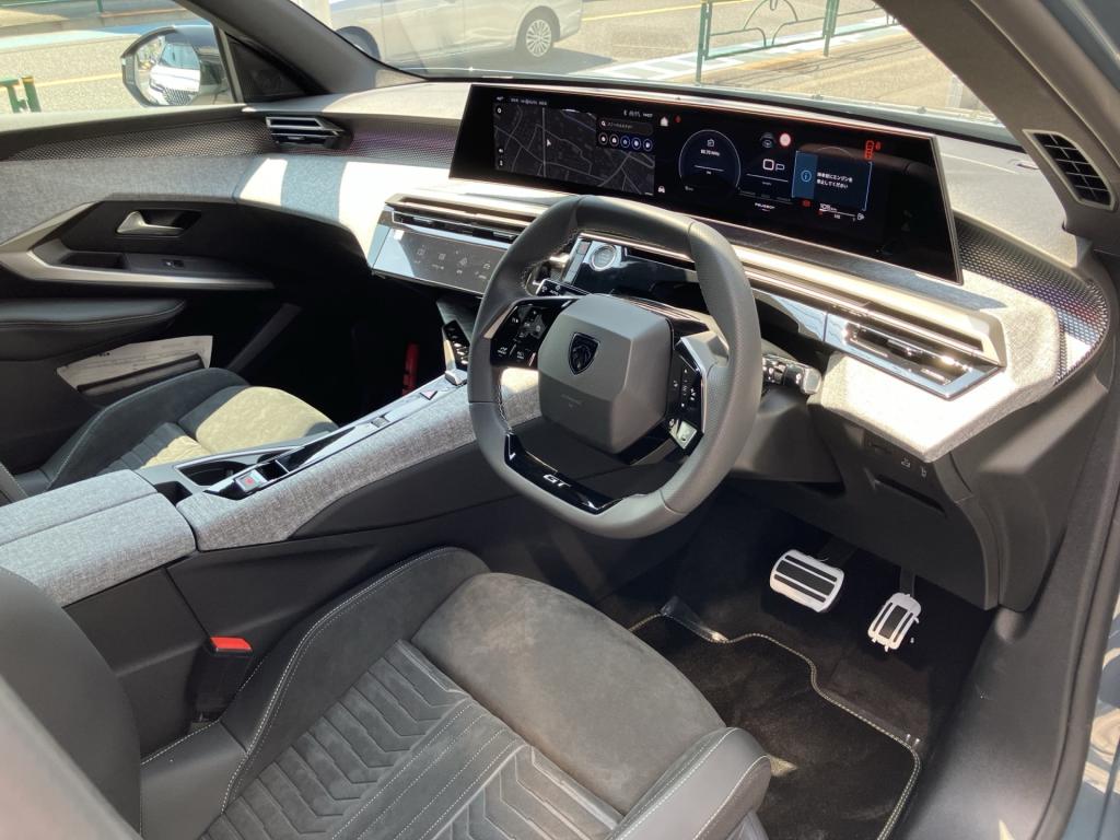 NEW 3008 デビューしました。