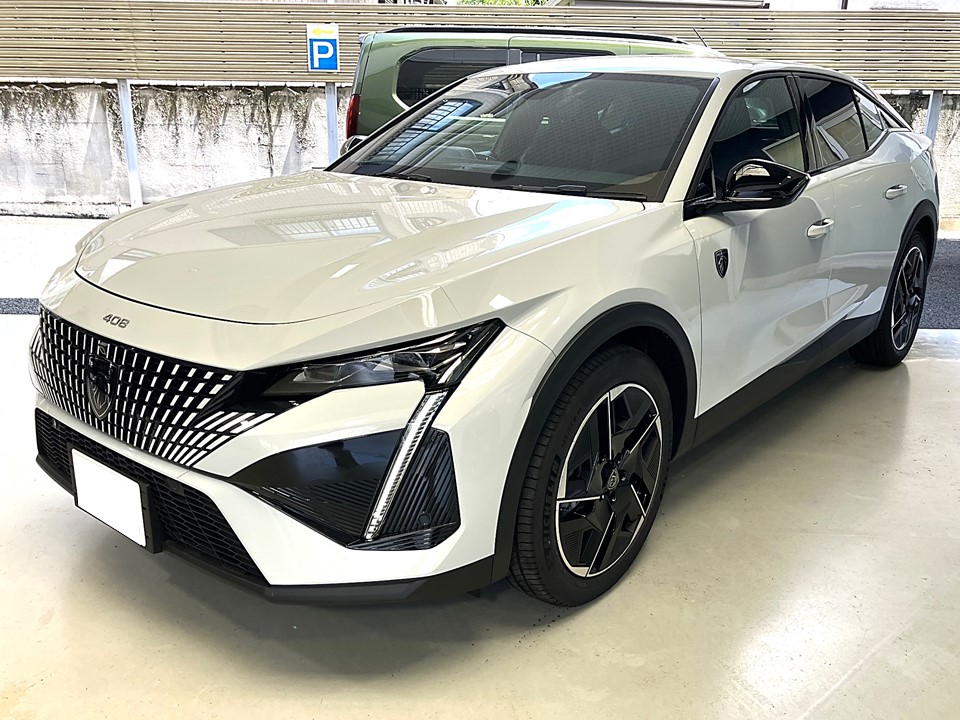 408 HYBRID 試乗できます。